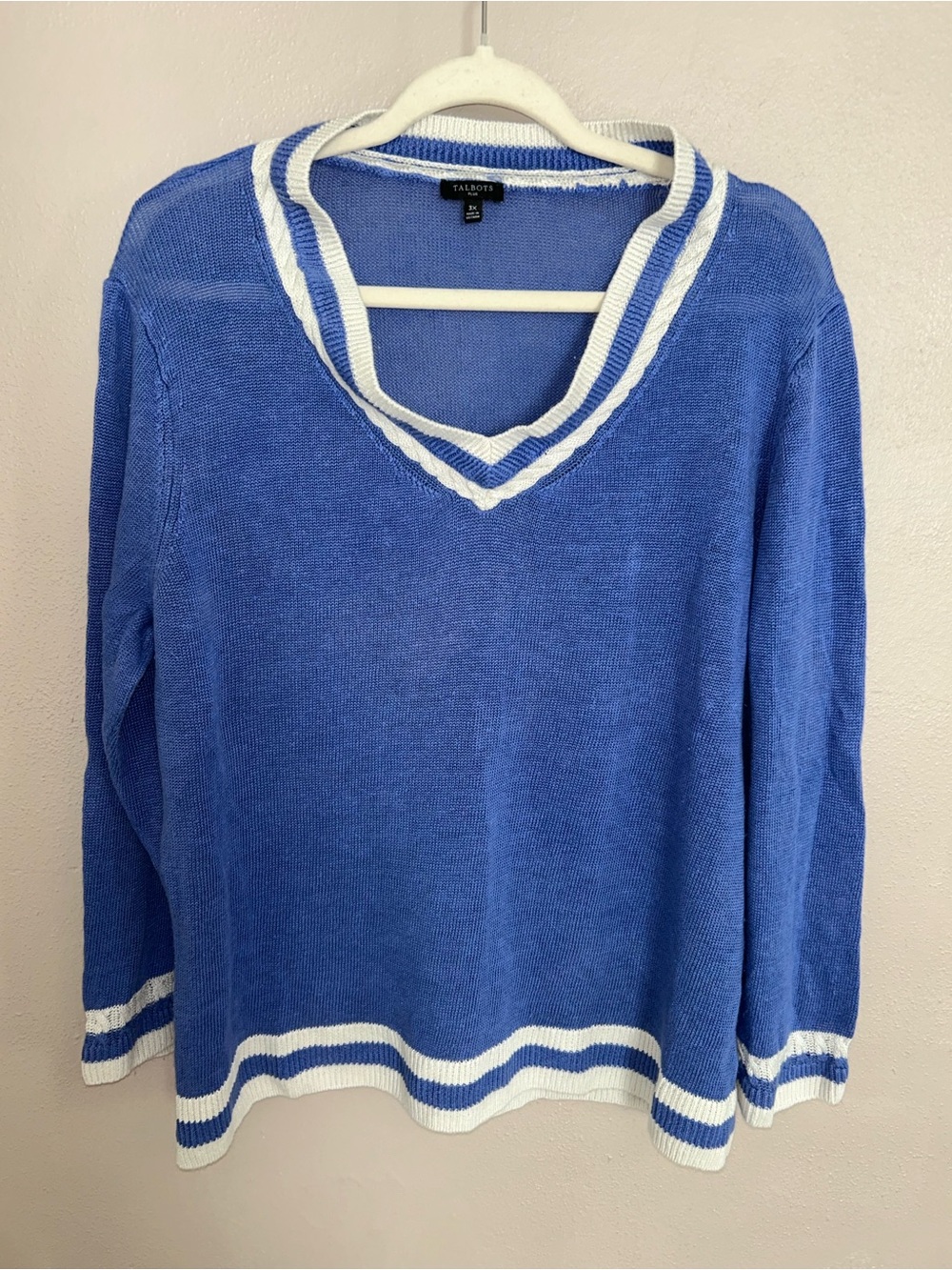 Talbots Plus linen Blue V-Neck Sweater with White Trim coastal resortwear